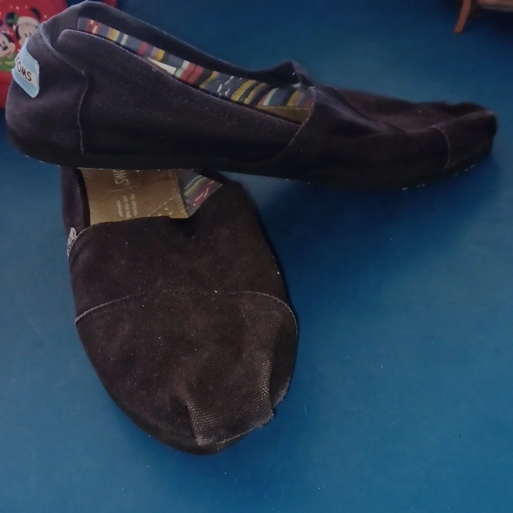 Toms Canvas shoes, black, 8.5